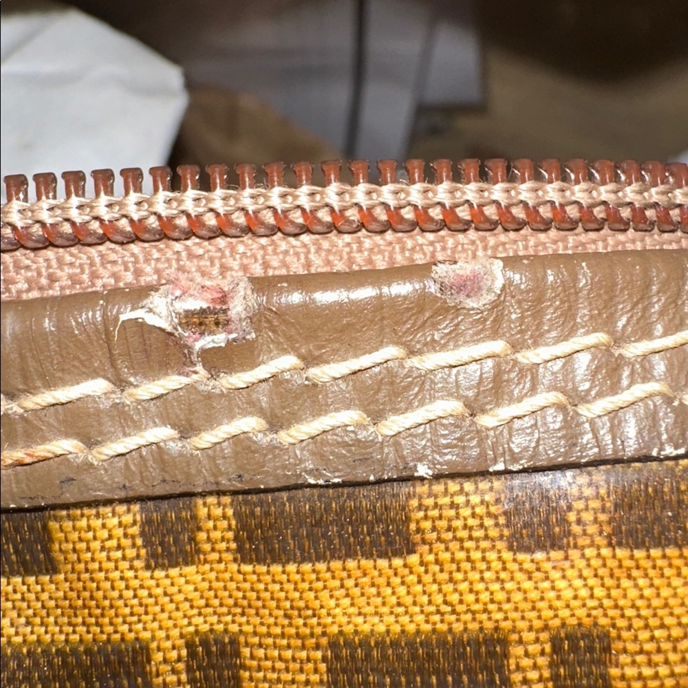 Fendi Tan and Brown Monogram Handbag PRE-OWNED. PROJECT BAG. - Picture 16 of 17